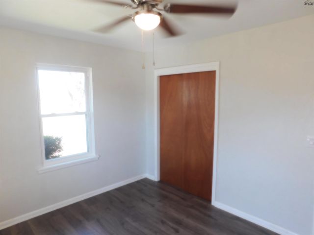 500 S OKLAHOMA CUTOFF, Burkburnett, TX 76354