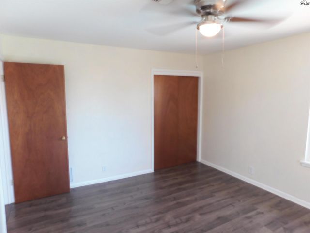 500 S OKLAHOMA CUTOFF, Burkburnett, TX 76354