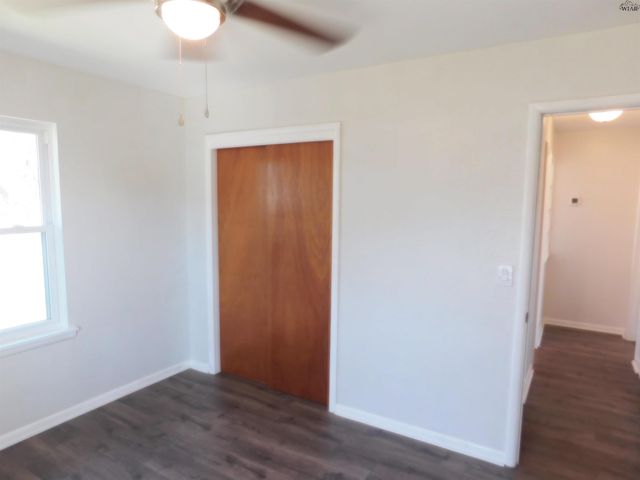 500 S OKLAHOMA CUTOFF, Burkburnett, TX 76354