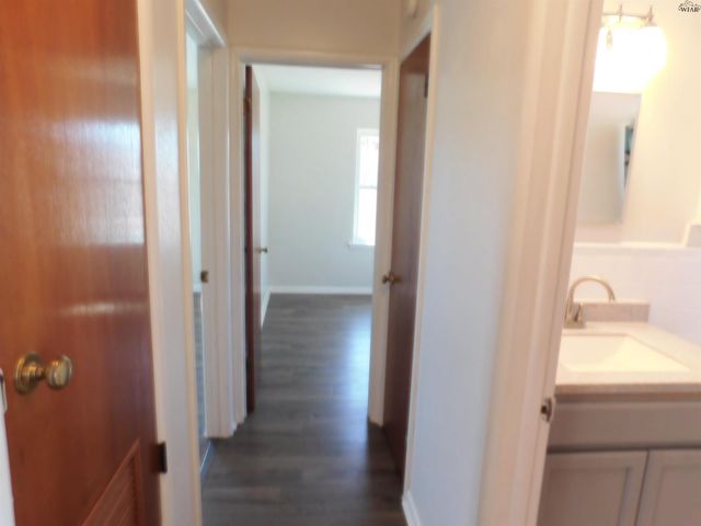 500 S OKLAHOMA CUTOFF, Burkburnett, TX 76354