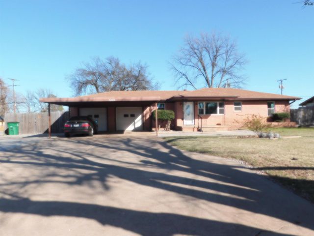 500 S OKLAHOMA CUTOFF, Burkburnett, TX 76354