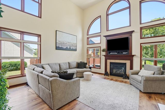 6333 Crystal Valley Drive, Galena, OH 43021