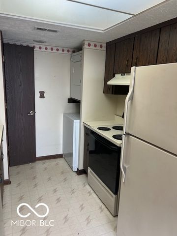 2804 Punto Alto Circle, Indianapolis, IN 46227