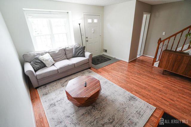 18 Keith Court, South Brunswick, NJ 08824