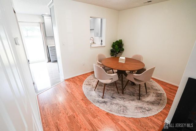 18 Keith Court, South Brunswick, NJ 08824
