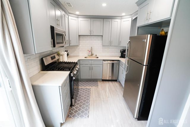 18 Keith Court, South Brunswick, NJ 08824