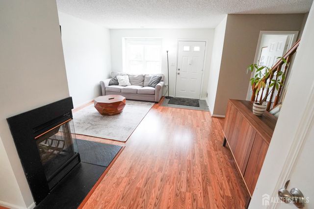18 Keith Court, South Brunswick, NJ 08824