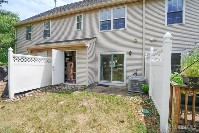18 Keith Court, South Brunswick, NJ 08824