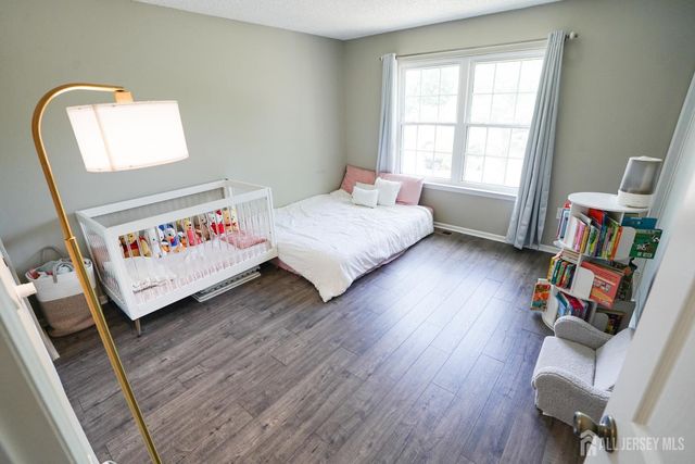 18 Keith Court, South Brunswick, NJ 08824