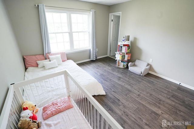 18 Keith Court, South Brunswick, NJ 08824
