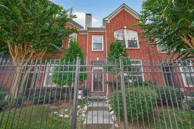 2913 W Dallas Street, Houston, TX 77019