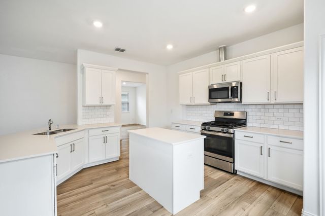 1001 Rosewood Street, Princeton, TX 75407