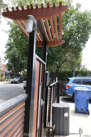 1323 N Cherokee Avenue, Los Angeles, CA 90028