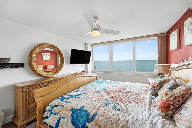 5279 ISLA KEY BLVD S 410, St Petersburg, FL 33715