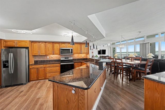5279 ISLA KEY BLVD S 410, St Petersburg, FL 33715