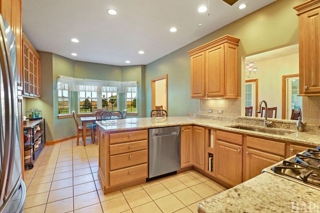 5910 Highland Prairie Drive, Johnsburg, IL 60051