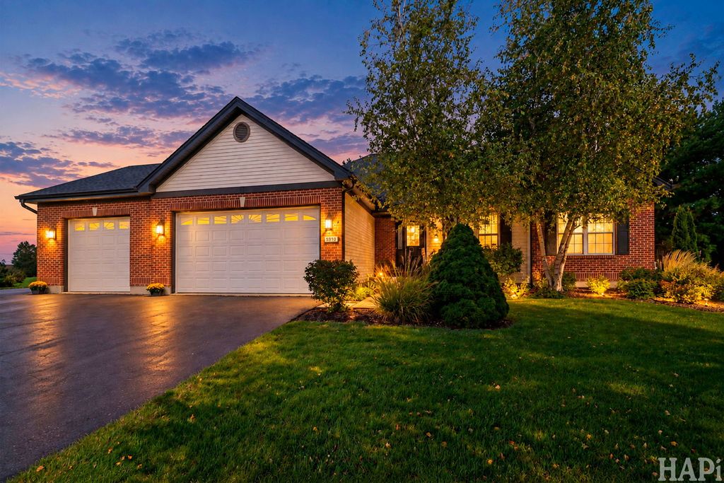 5910 Highland Prairie Drive, Johnsburg, IL 60051