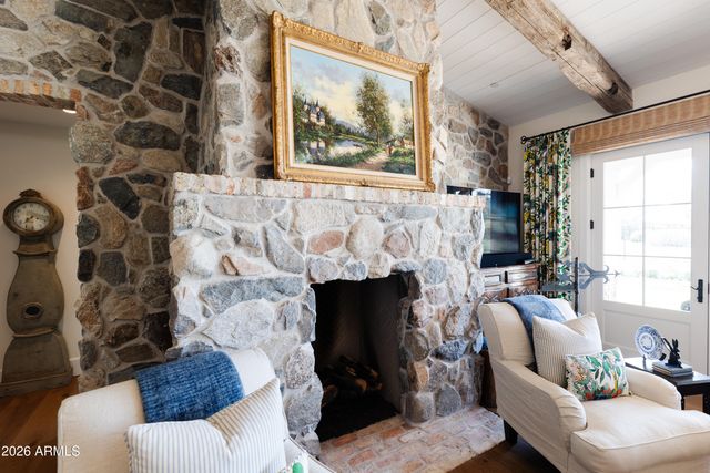 5635 E LINCOLN Drive 60, Paradise Valley, AZ 85253