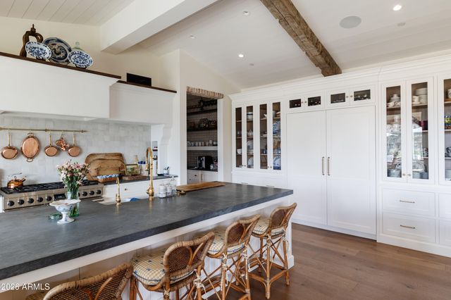 5635 E LINCOLN Drive 60, Paradise Valley, AZ 85253