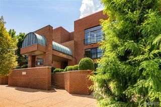 4570 Laclede Avenue 103, St Louis, MO 63108