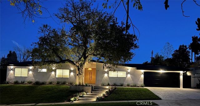 5330 Dubois Avenue, Woodland Hills, CA 91367