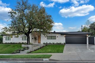 5330 Dubois Avenue, Woodland Hills, CA 91367