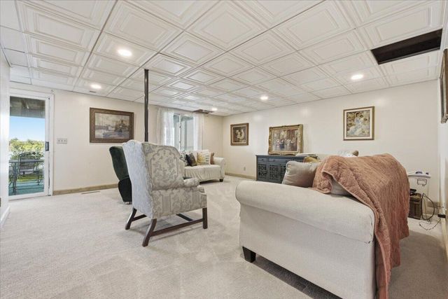 5226 NAVAJO Street, Council Bluffs, IA 51501