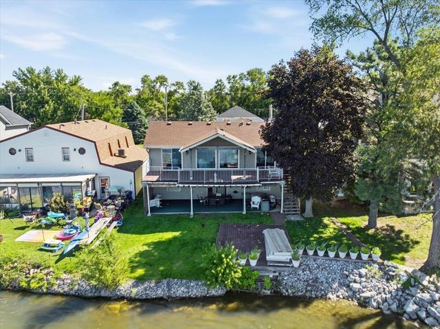 5226 NAVAJO Street, Council Bluffs, IA 51501