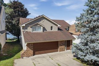 5226 NAVAJO Street, Council Bluffs, IA 51501