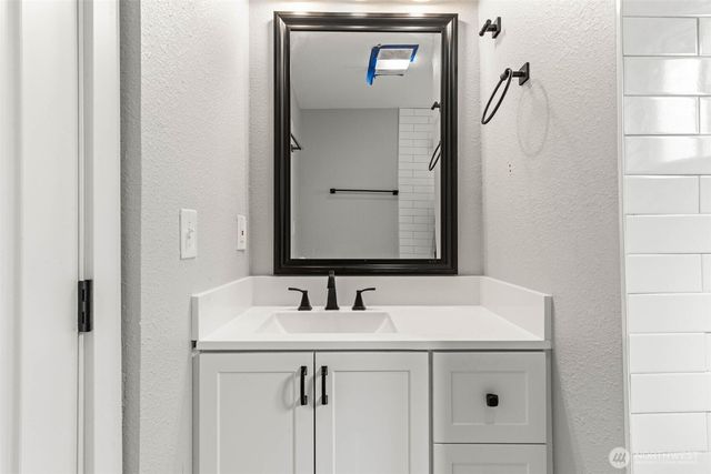 1782 S 44th Street, Tacoma, WA 98418