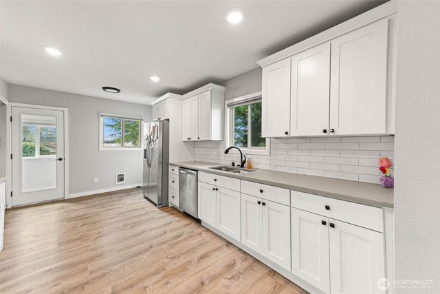 1782 S 44th Street, Tacoma, WA 98418