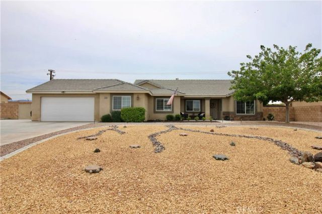 21243 Nisqually, Apple Valley, CA 92308