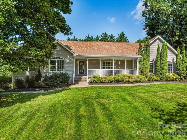 1082 S Main Street, Mars Hill, NC 28754
