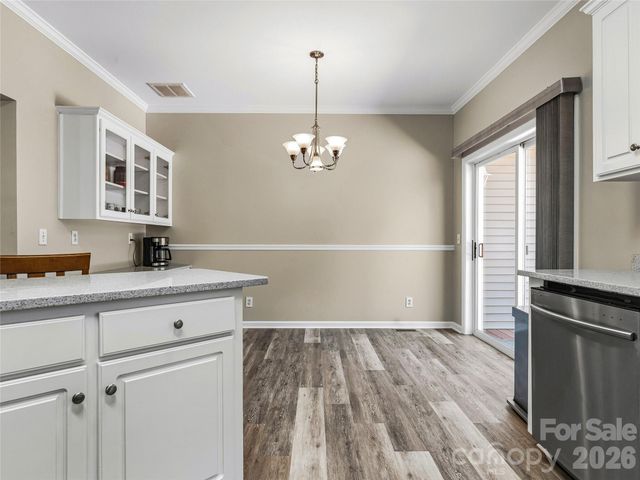 1082 S Main Street, Mars Hill, NC 28754