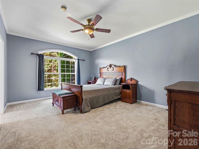 1082 S Main Street, Mars Hill, NC 28754
