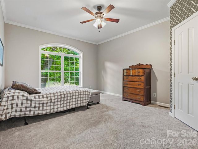 1082 S Main Street, Mars Hill, NC 28754