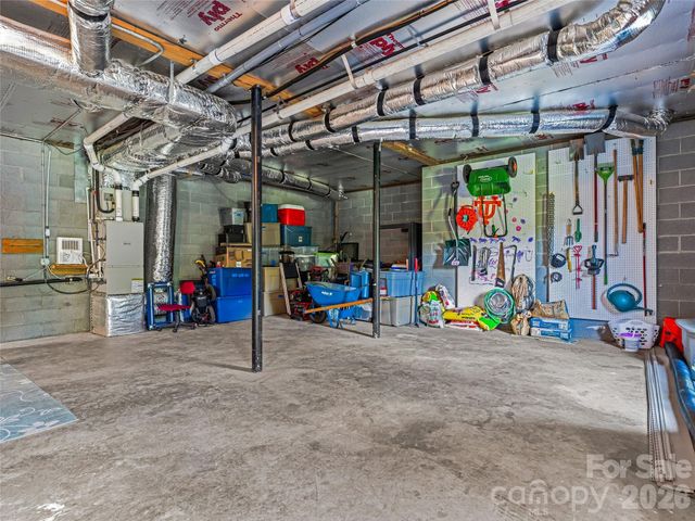 1082 S Main Street, Mars Hill, NC 28754