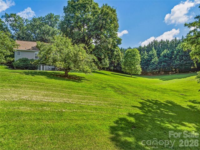 1082 S Main Street, Mars Hill, NC 28754