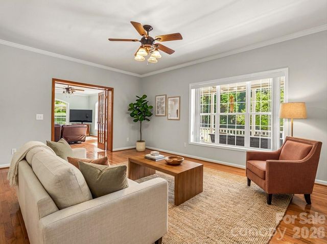 1082 S Main Street, Mars Hill, NC 28754