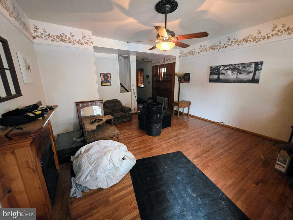 607 SANDY ST, Norristown, PA 19401 — photo 4