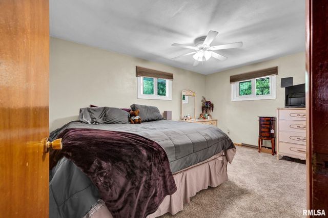 11 WAIBEL Road, Bartonville, IL 61607