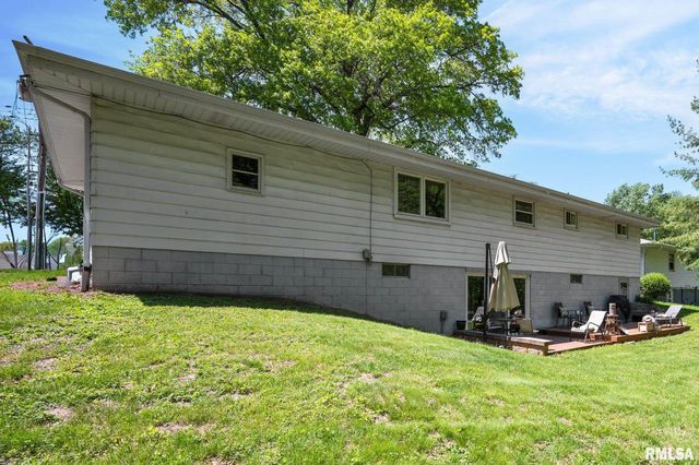 11 WAIBEL Road, Bartonville, IL 61607
