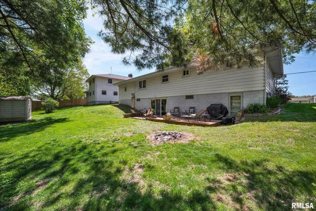 11 WAIBEL Road, Bartonville, IL 61607