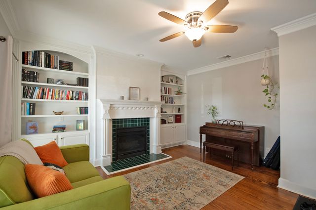 405 Chippendale Drive, Heath, TX 75032