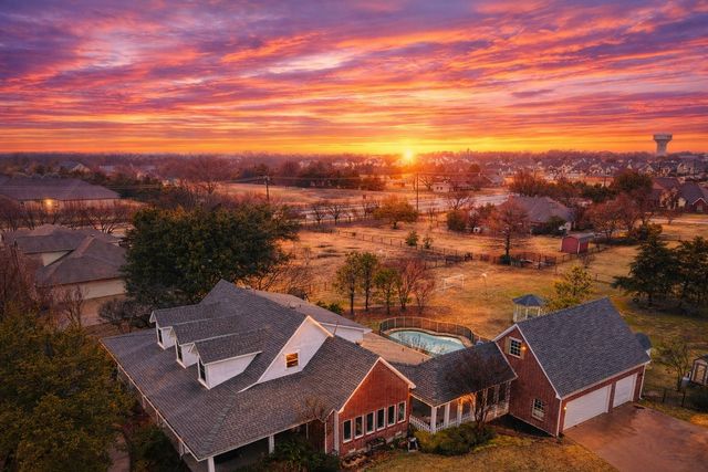 405 Chippendale Drive, Heath, TX 75032