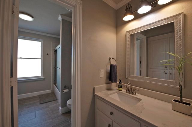 405 Chippendale Drive, Heath, TX 75032