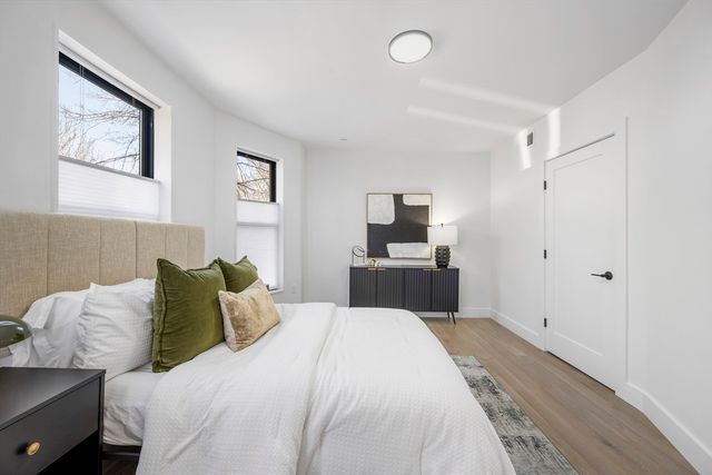 7 Wordsworth 1, Boston, MA 02128