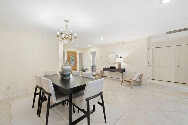 3815 Williamsburg CIR, Austin, TX 78731