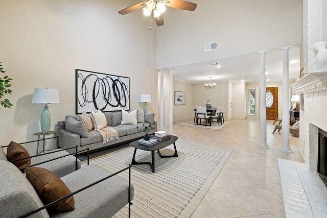 3815 Williamsburg CIR, Austin, TX 78731
