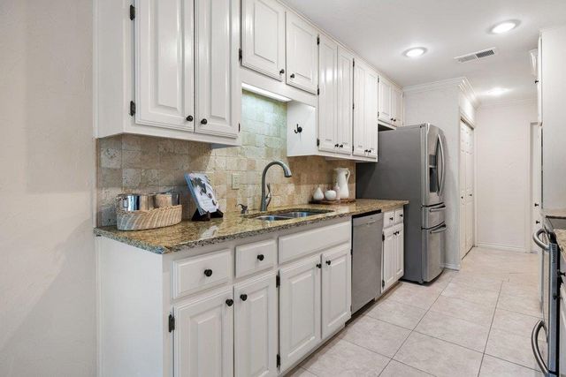 3815 Williamsburg CIR, Austin, TX 78731